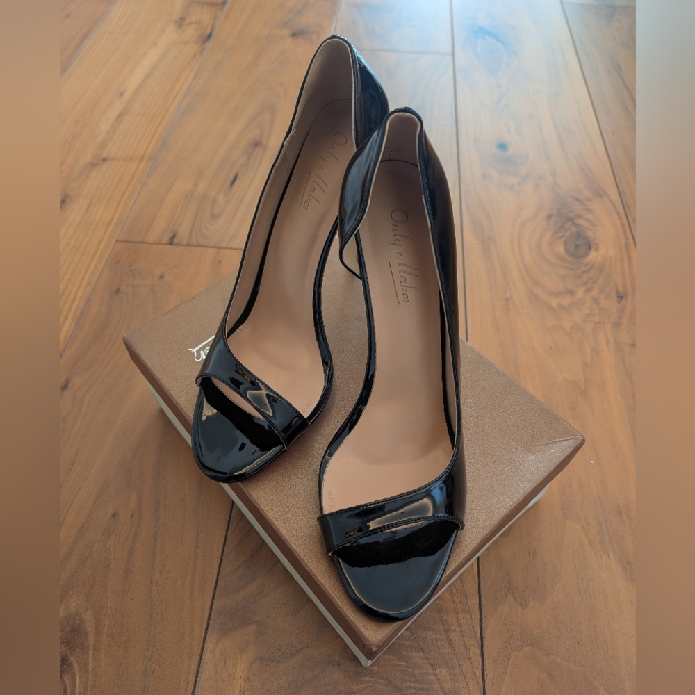 Black patent D'orsay hot heels